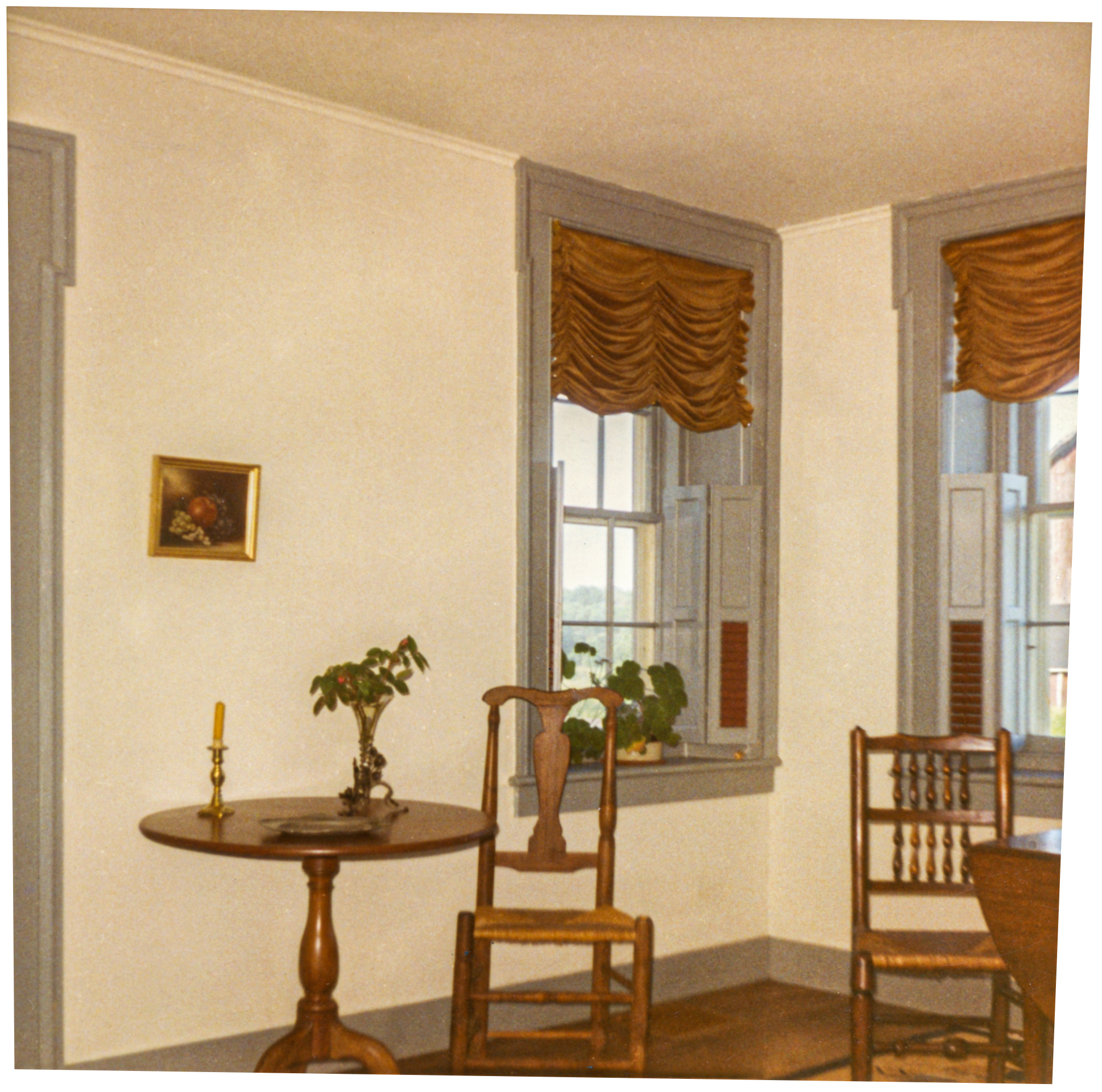 Wal-5 Van Orden Dining Rm 7